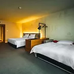 Hotel Pulse8 \