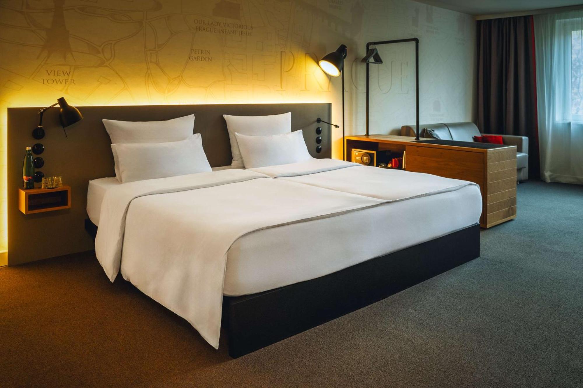 Hotel Pulse8 