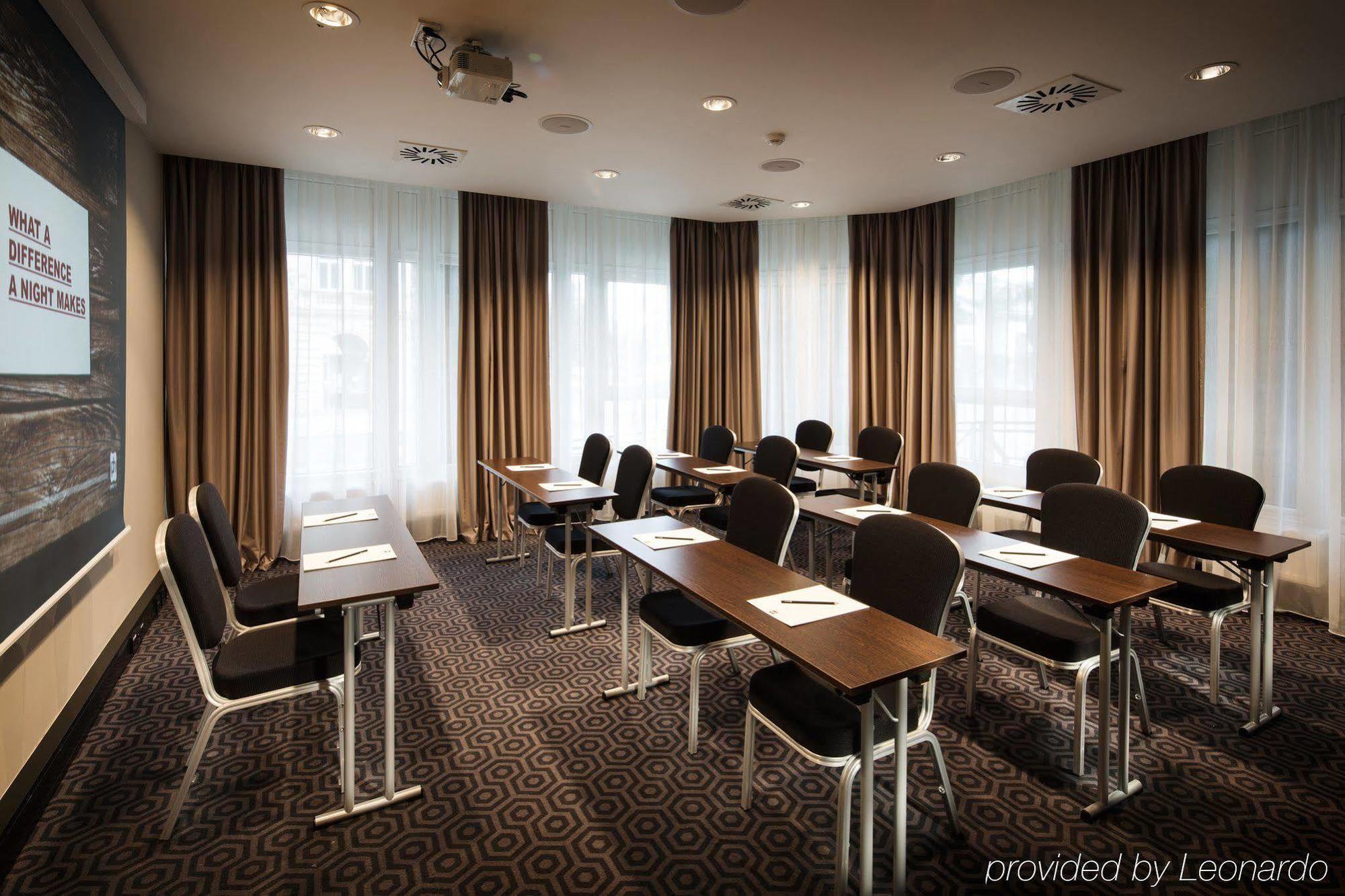 Hotel Pulse8 